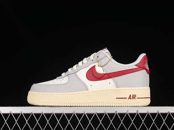 Tênis Branco IceBlood com Detalhe Red Strike